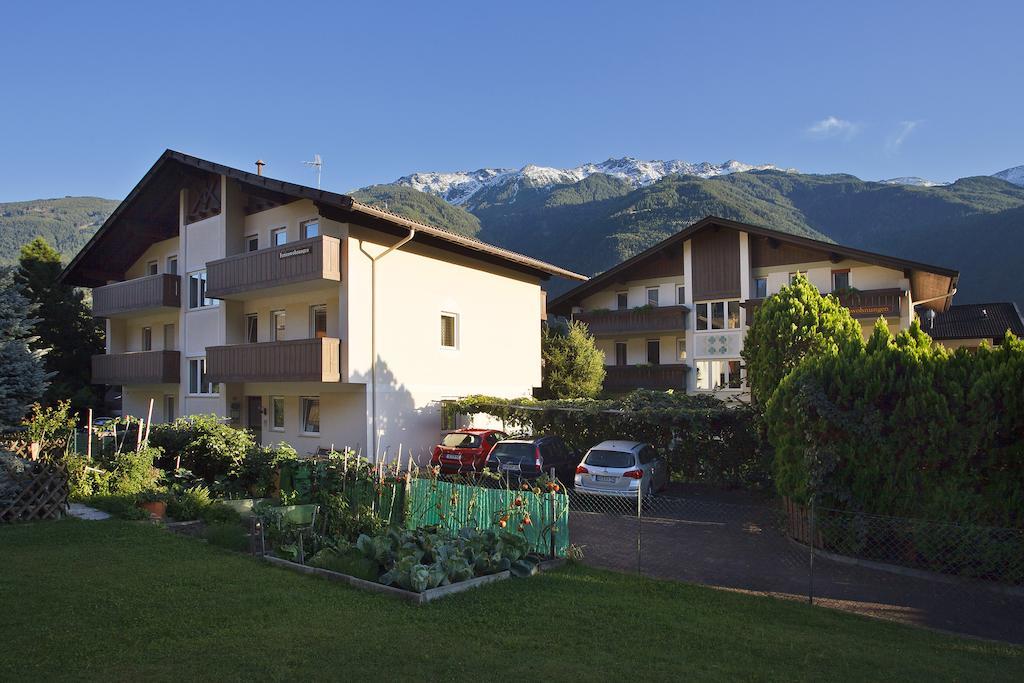 Alpina Residence Натурно Экстерьер фото