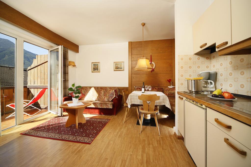 Alpina Residence Натурно Номер фото