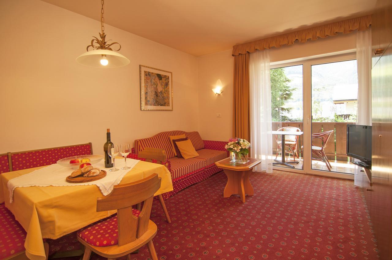Alpina Residence Натурно Экстерьер фото